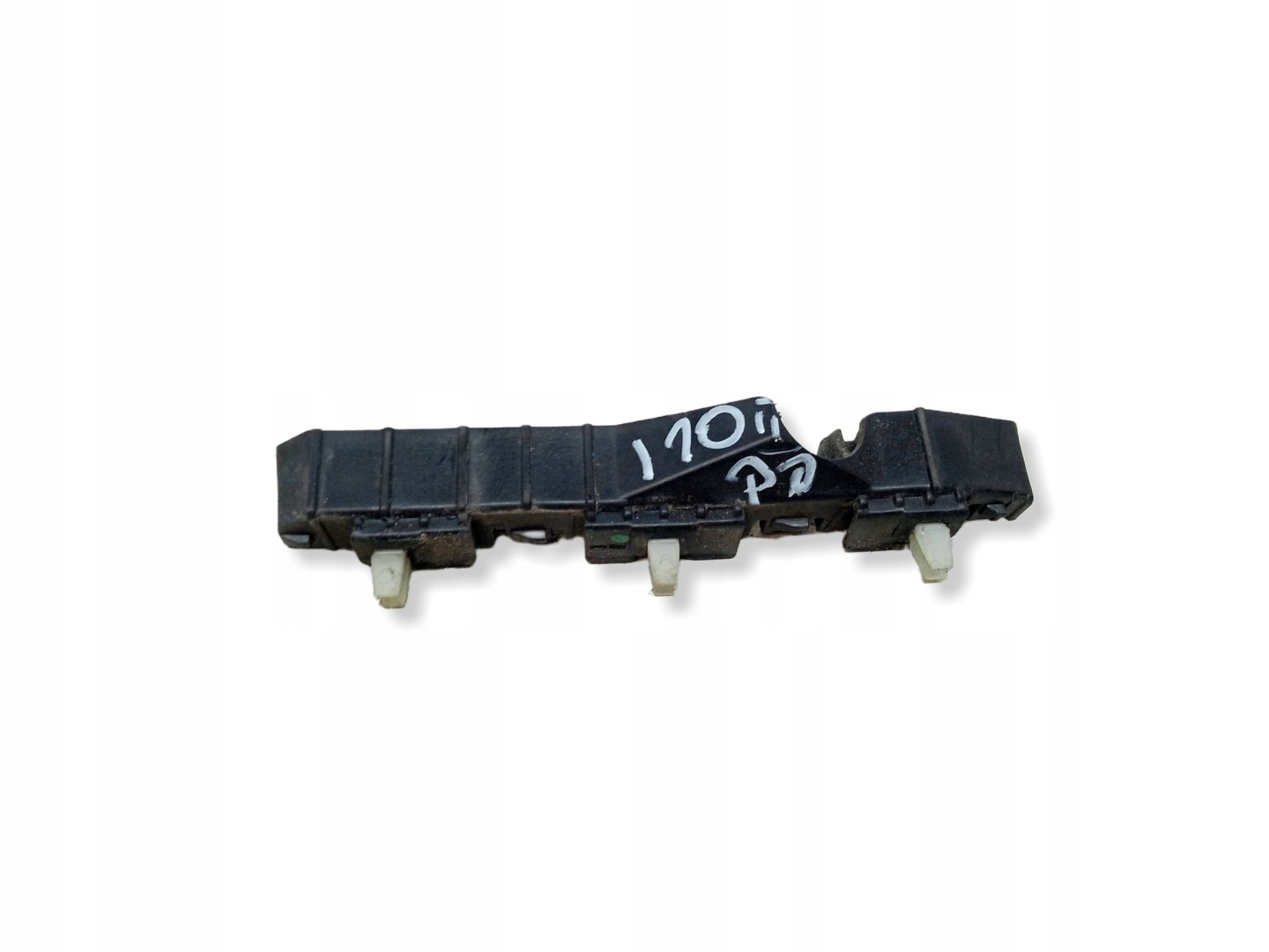 HYUNDAI I10 II bumper bracket right front holder 86516-B9000 2013