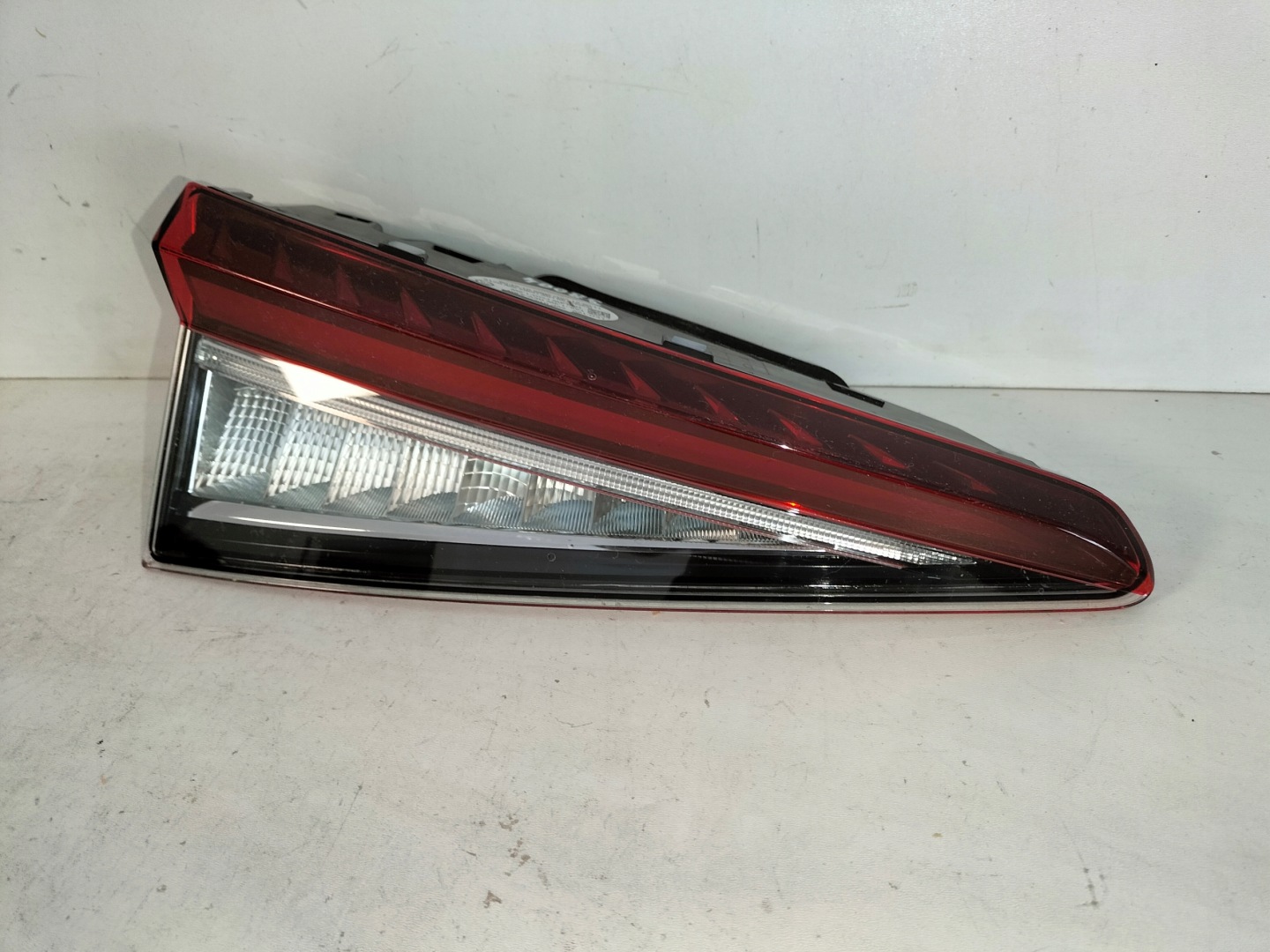 light rear rear part left SKODA ENYAQ 21- LED