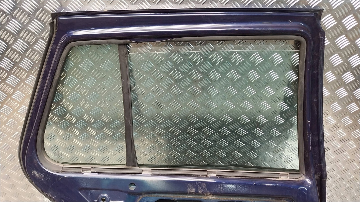 Portière Arrière Gauche VW GOLF IV HATCHBACK 97