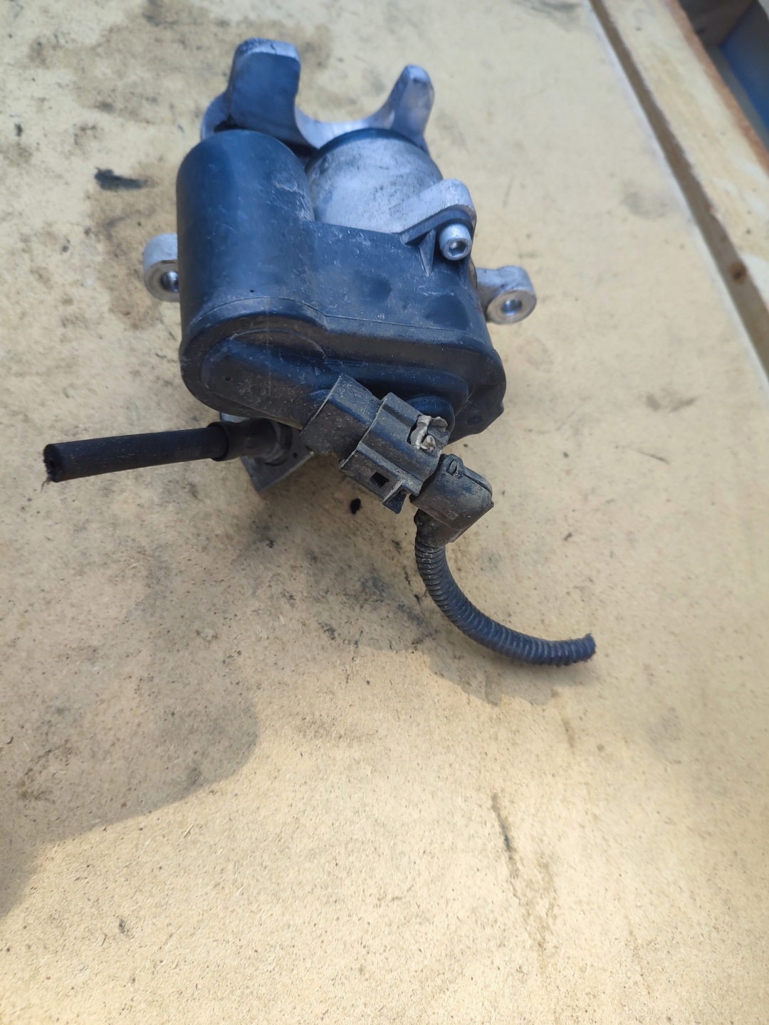 caliper brake right rear part rear electrical Volkswagen Passat CC