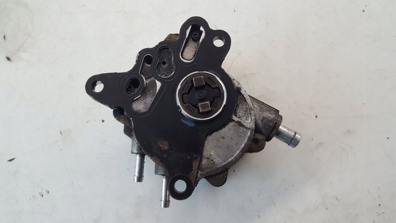 pump vacum vacual Audi A4 B7 2,0 TDI