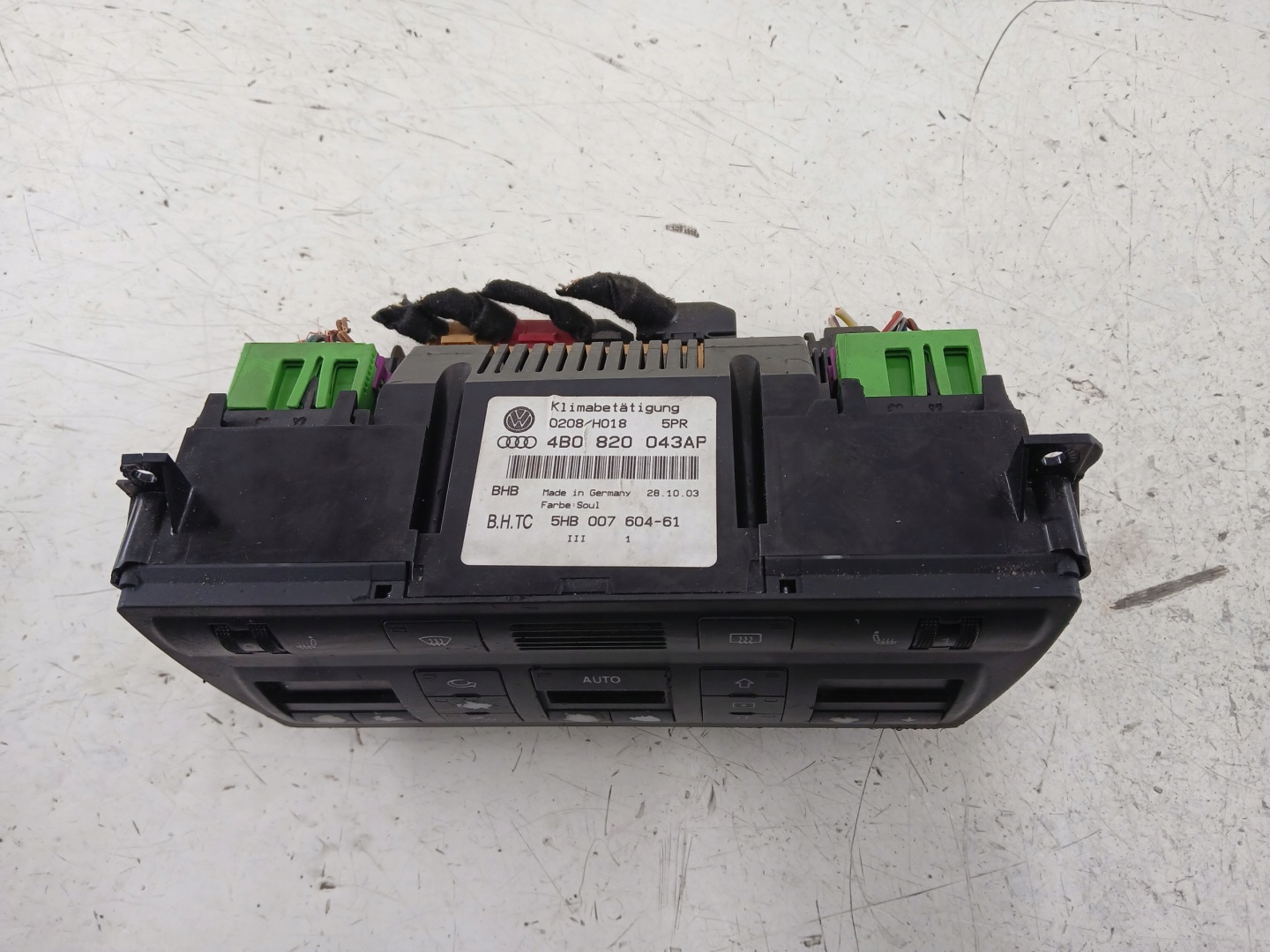 AUDI A6 C5 PANEL klimatizaci 4B0820043AP