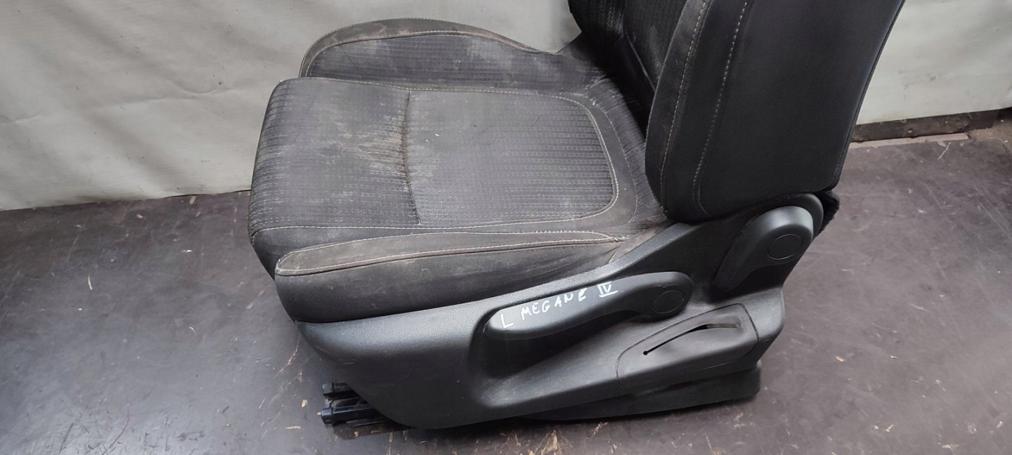 seat front front left driver´s Renault Megane IV kombi