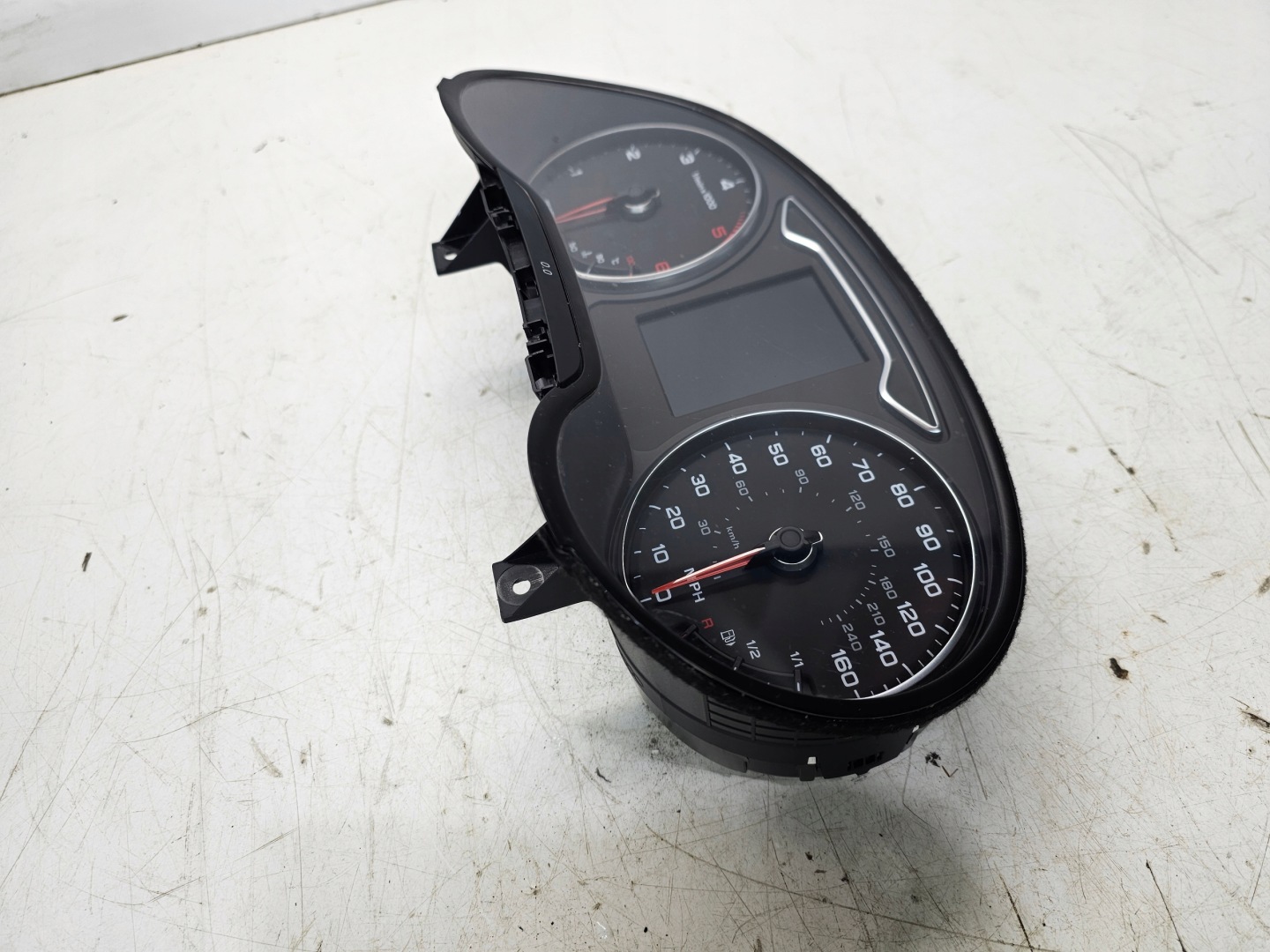 dials dials AUDI A3 8V 1.6 TDI 8V0920971R UK
