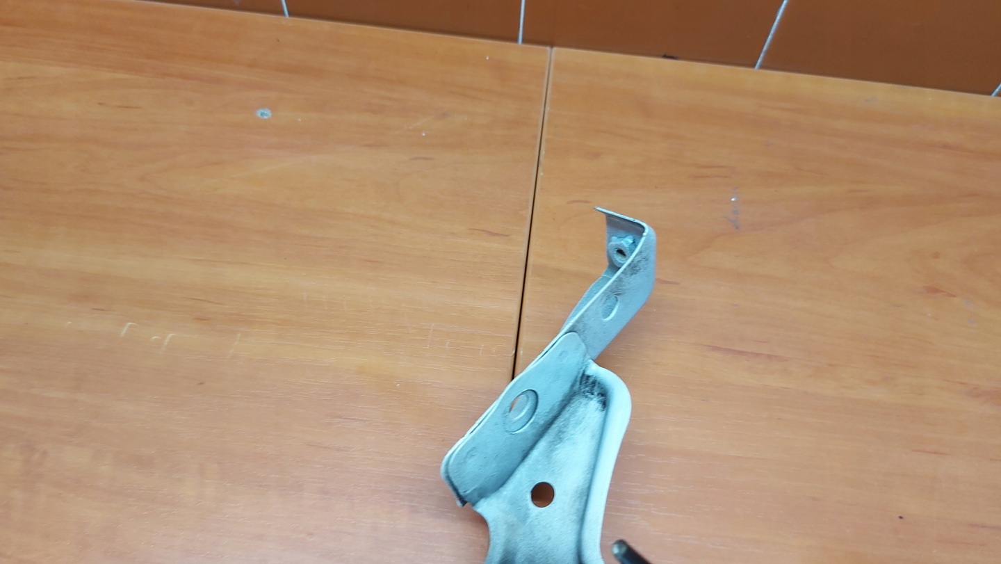 console bar, wall front front TOYOTA CHR C-HR 16