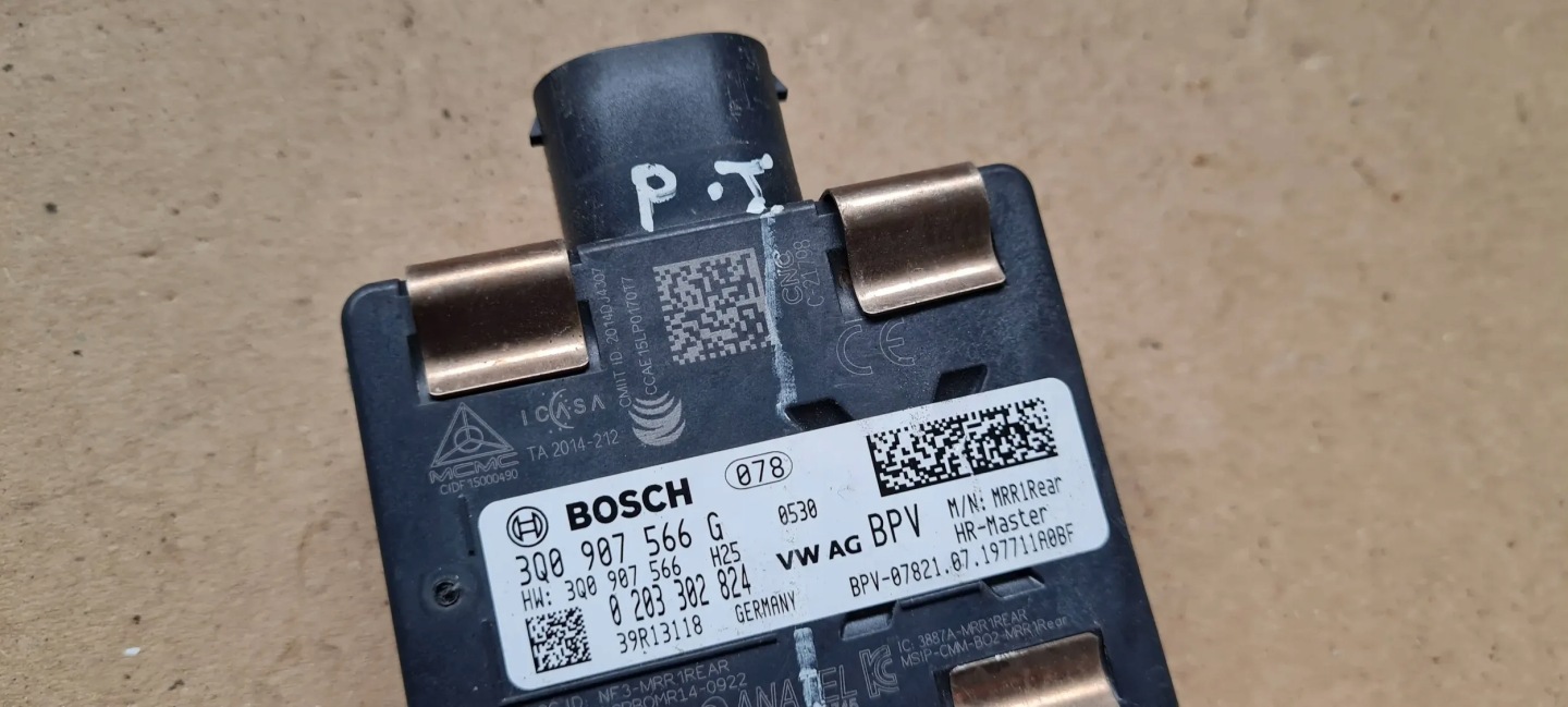 Q3 83A RADAR ACC SENSOR DISTRONIC right rear part VW AUDI 3Q0907566G