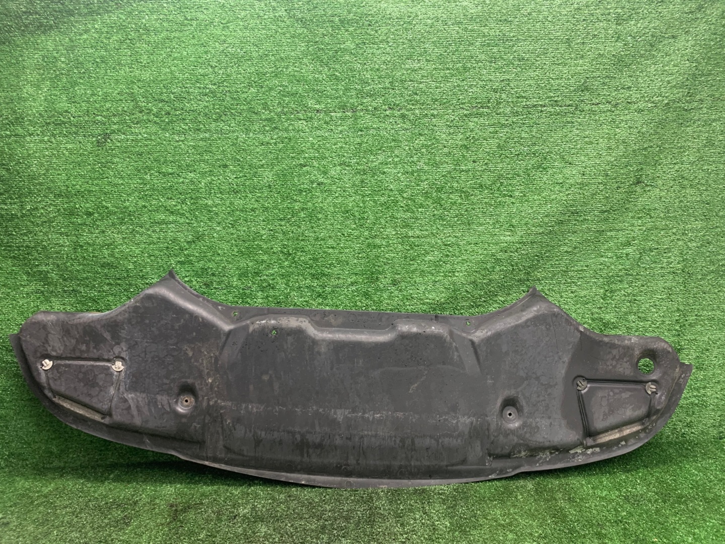 Mercedes E klasa W211 cover below bumper front A2115203023