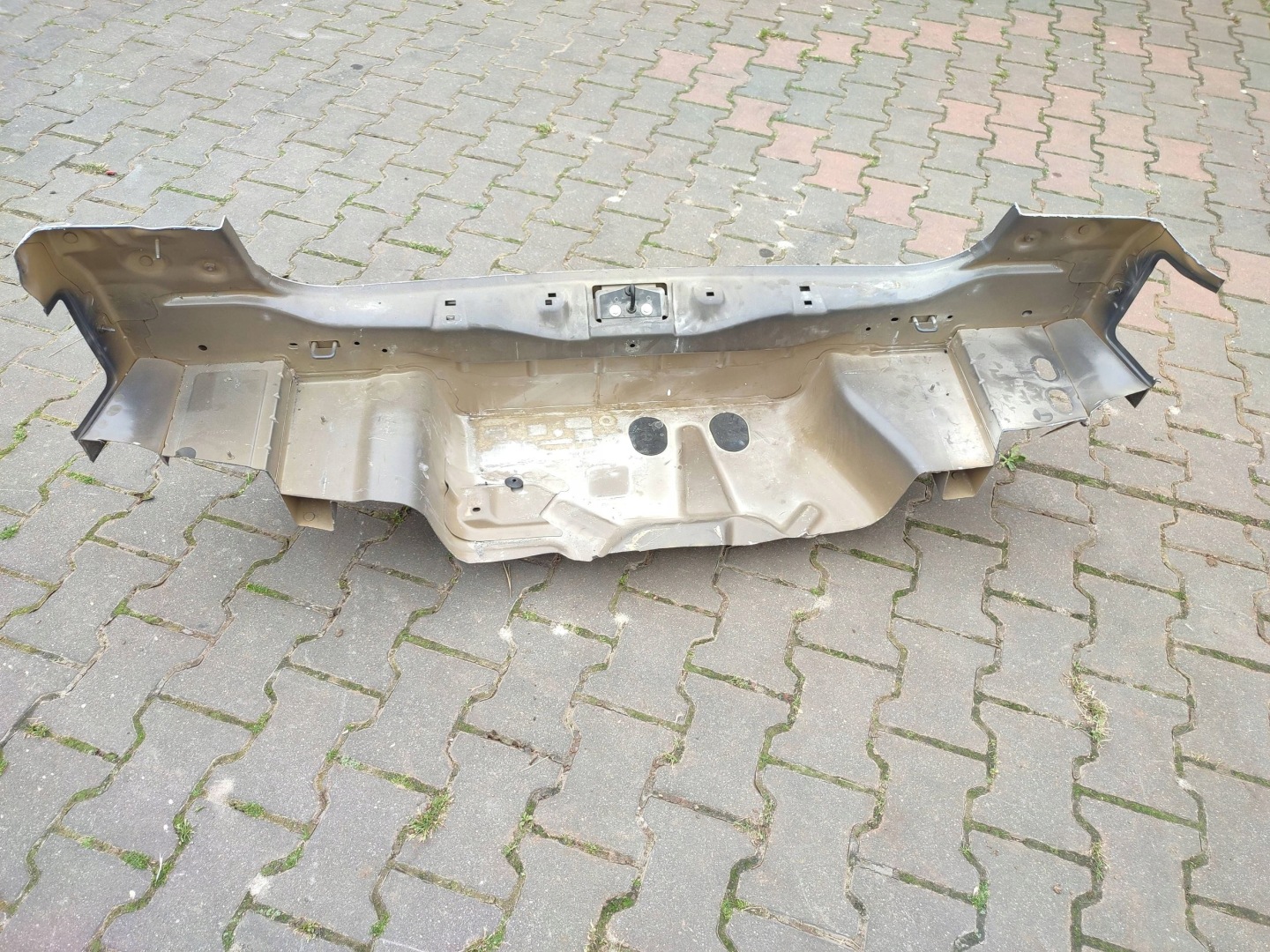 Peugeot 2008 II 2020 rear part quarter rear