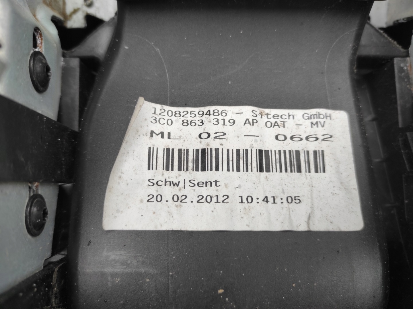 BRACCIOLO NERO VOLKSWAGEN PASSAT B7 3C0863319AP