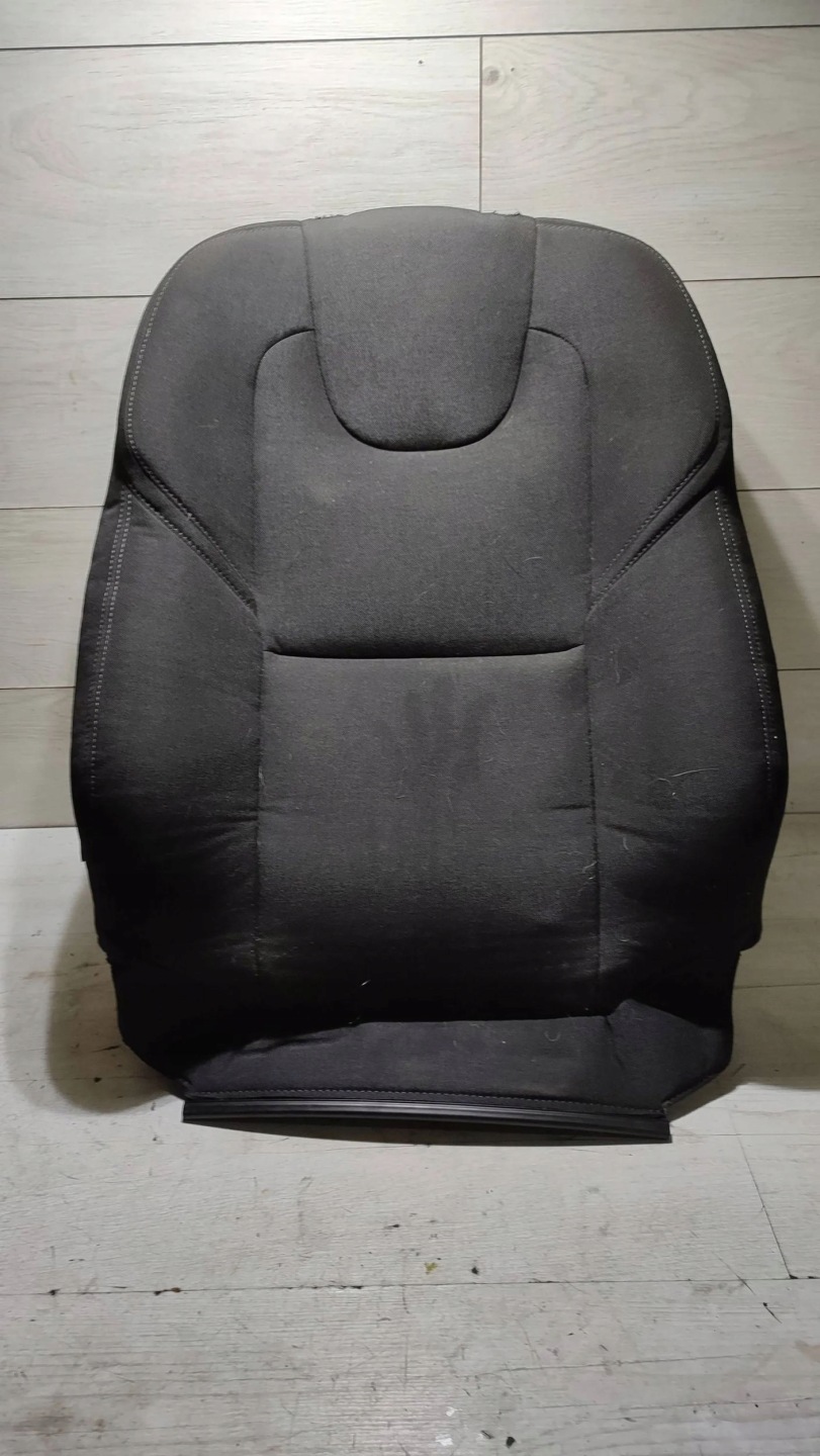Volvo V40 2018 front side right seat oparcie