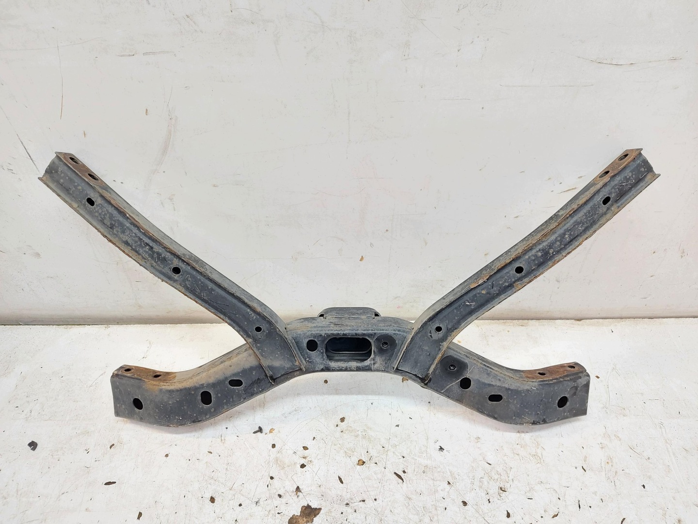 Ford Ranger VI 6 2024r. 3.0 TDC holder RAMA below gearbox MB3C-7178-CB