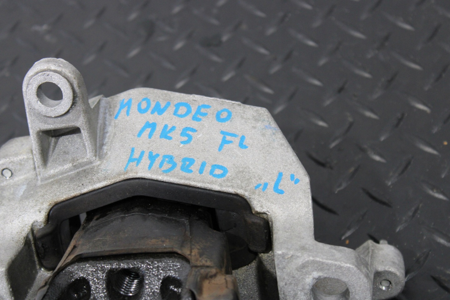 holder engine mount FORD MONDEO MK5 sedan LIFT
