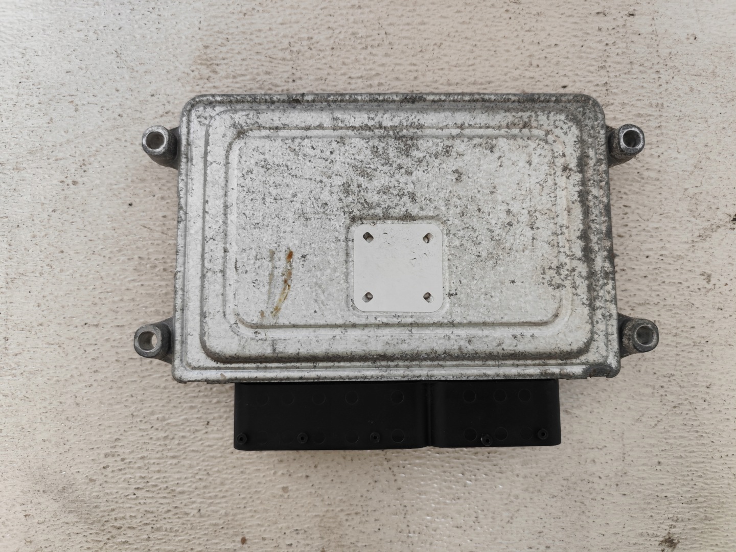 CHEVROLET CRUZE 2012 1.6B computer control unit of the engine