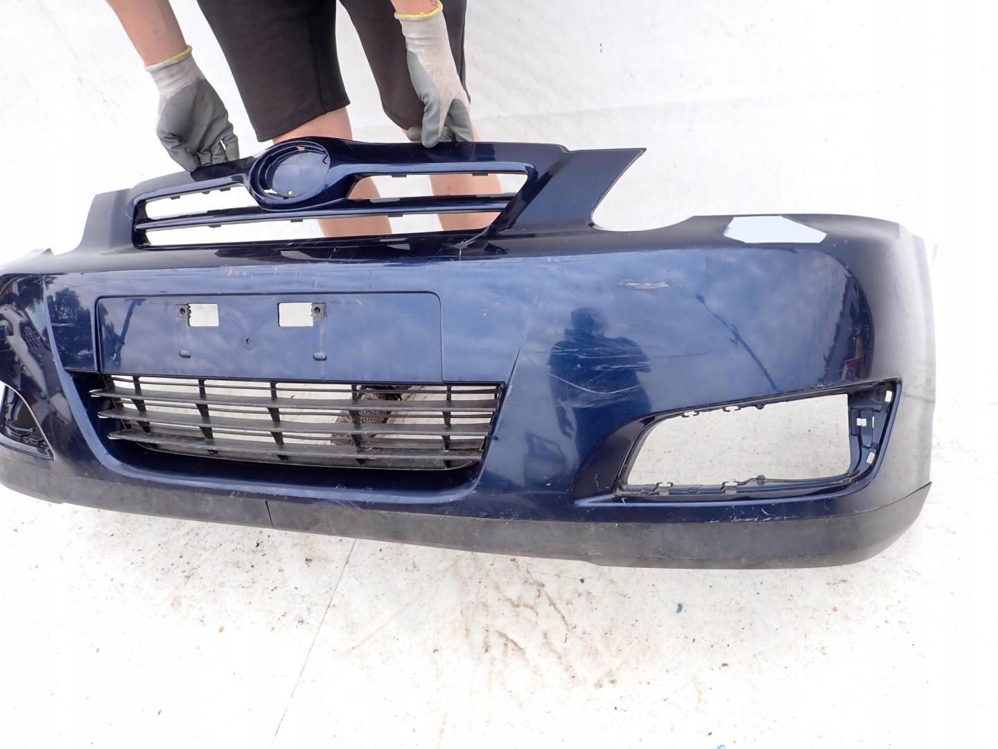 TOYOTA COROLLA IX 9 HB LIFT 04-07 bumper front
