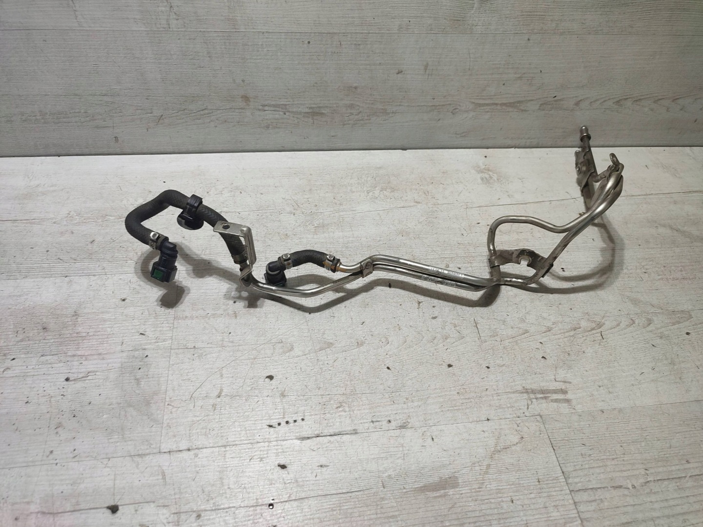 Mercedes-Benz GLA W156 2015 fuel line
