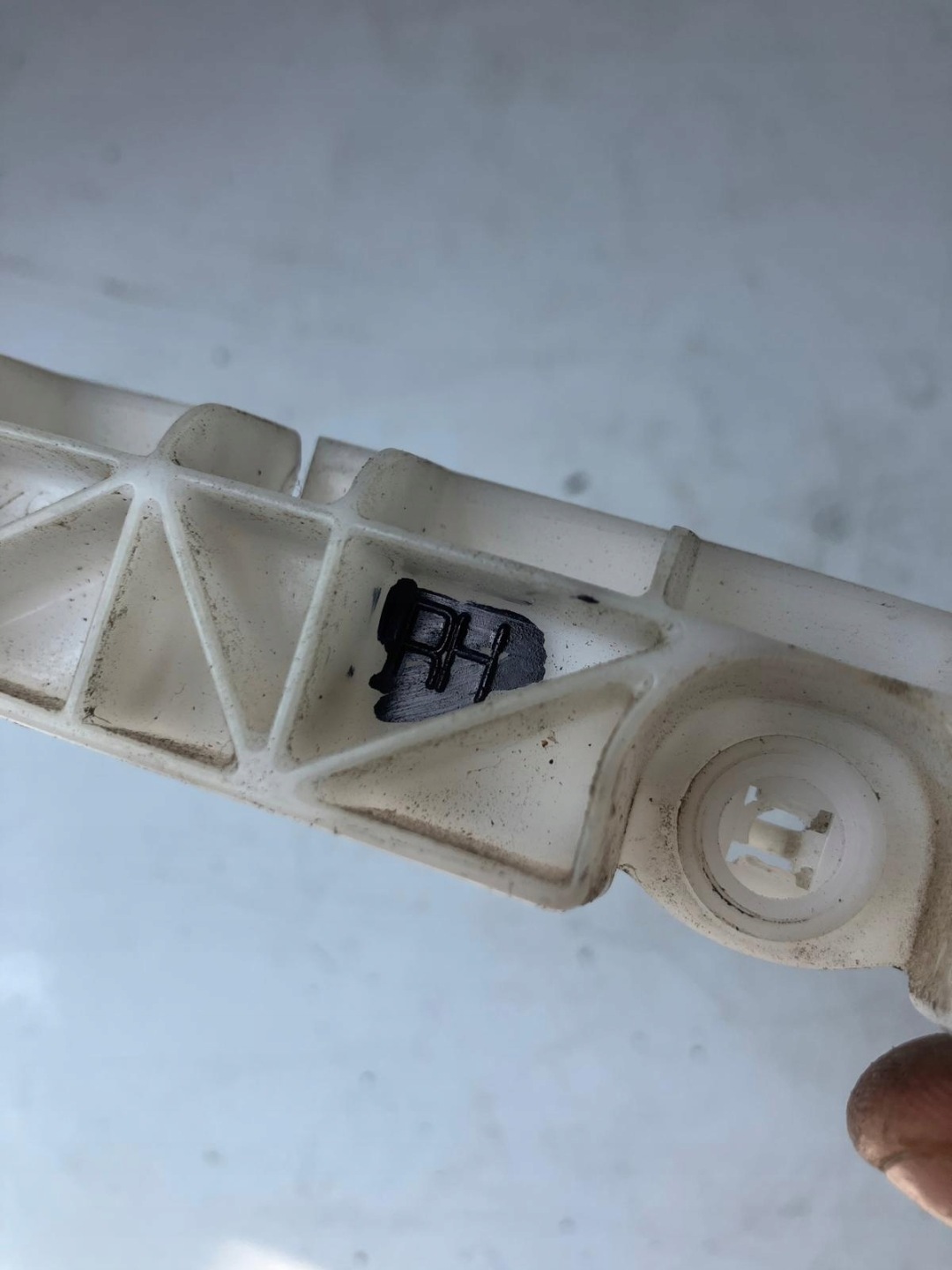 bumper bracket right rear part PEUGEOT 4007 KROTKI