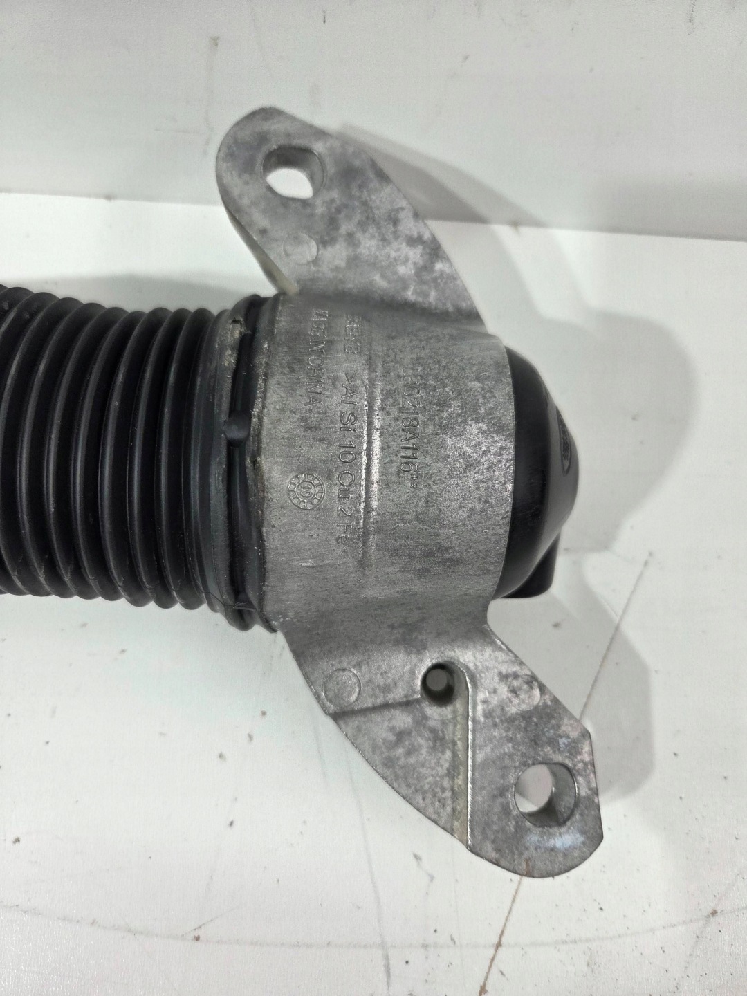 Range Rover Evoque II L551 shock absorber rear right L8D218A116 (F659)