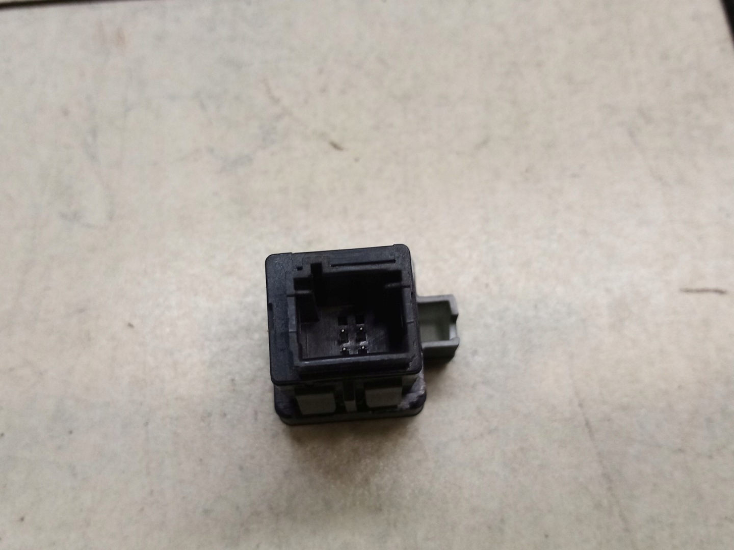 button BLOKADY door CITROEN C4 and 1.6 HDI