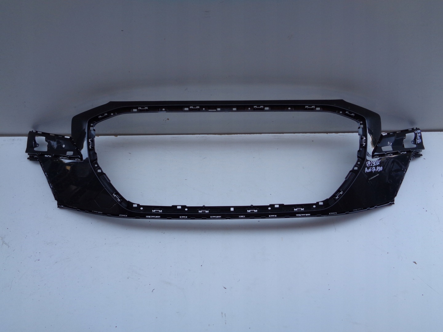 front bumper AUDI Q4 89A NR 47290