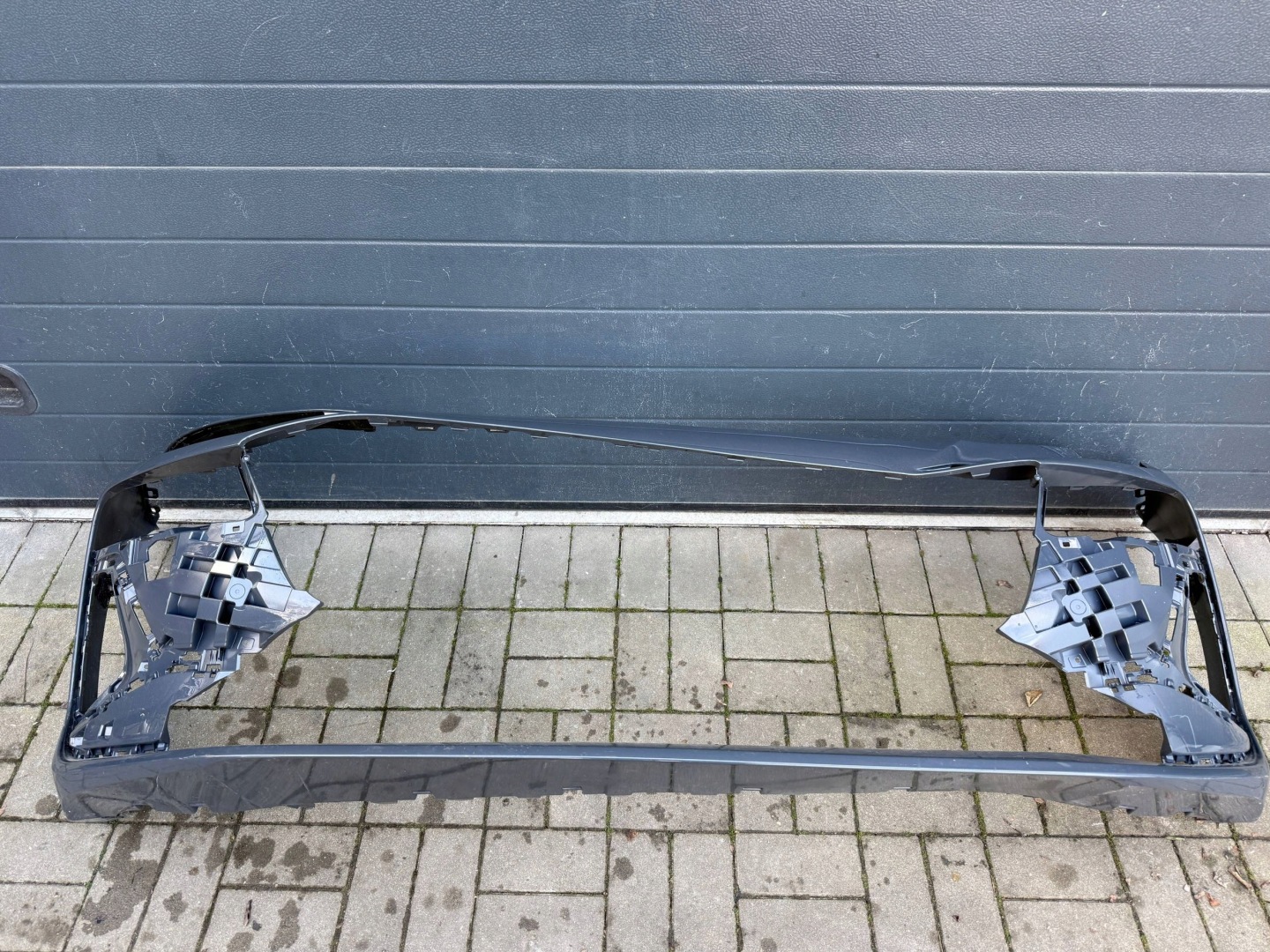 Audi A6 etron 85E S Line bumper front front