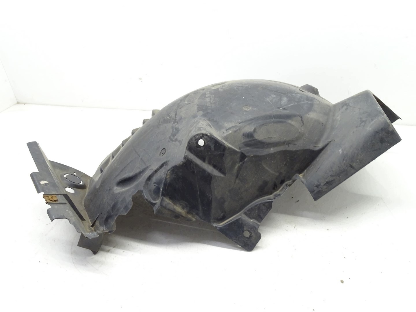 mudguard right front right front MERCEDES C W204 A2046905930