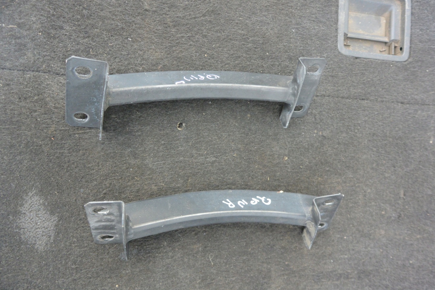 console supports KPL MASERATI QUATTROPORTE GHIBLI