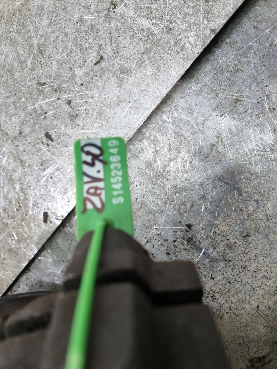swing front left 1K0407255R SKODA OCTAVIA II A3 8P GOLF V VI LEON II