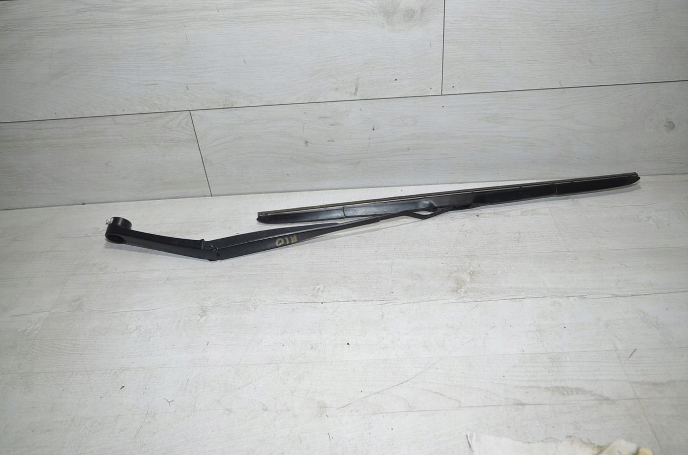 wiper arm left Kia Rio IV LIFT 22r