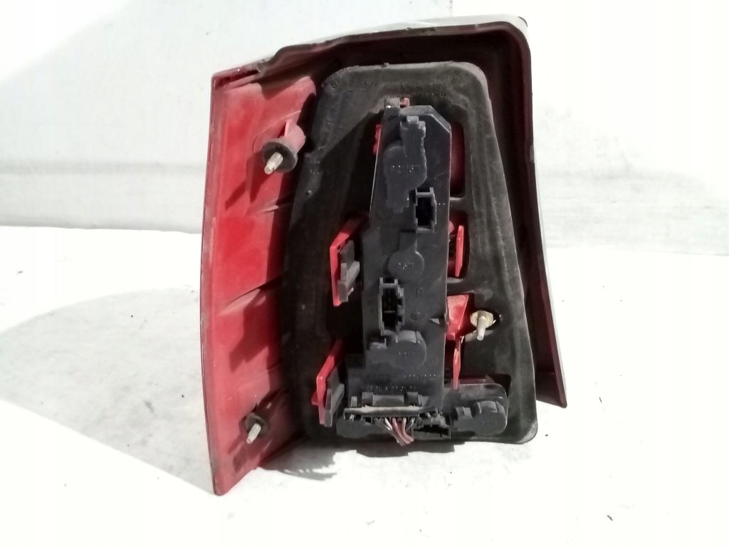 VW Golf IV 4 kombi light right rear part rear