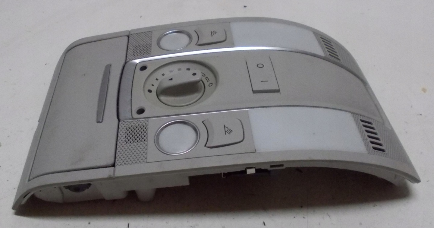 AUDI A6 C6 light lighting cabs 4F0947135BT
