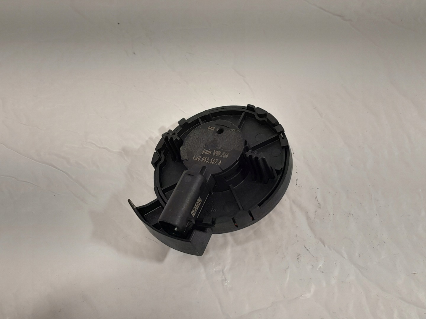 AUDI A4 B9 Beschleunigungssensor Crashsensor 4M0955557A