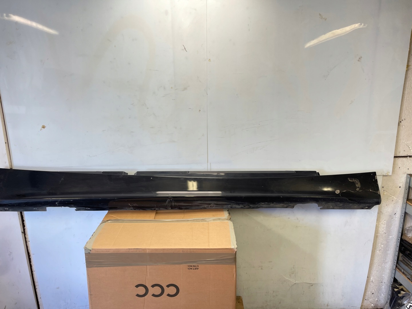 BMW 1 E87 5D 5 door moulding threshold right 668 SCHWARZ II