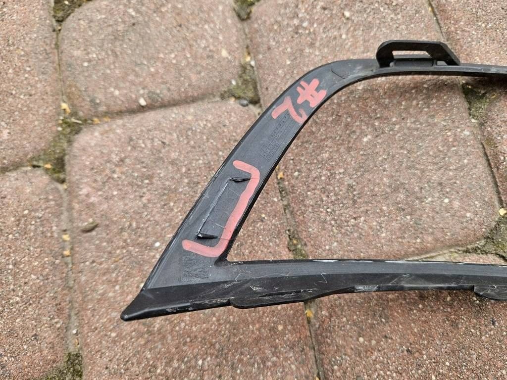 moulding frame chrom black lights front przedniej pra Opel Mokka B 9835155180