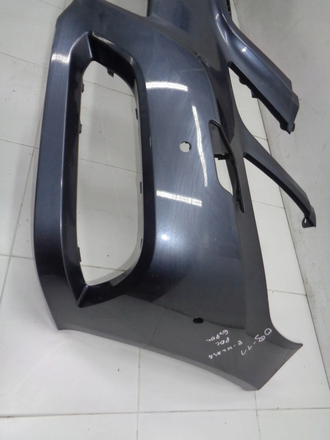 MERCEDES E class W212 09-12R bumper front front 6XPDC XENON