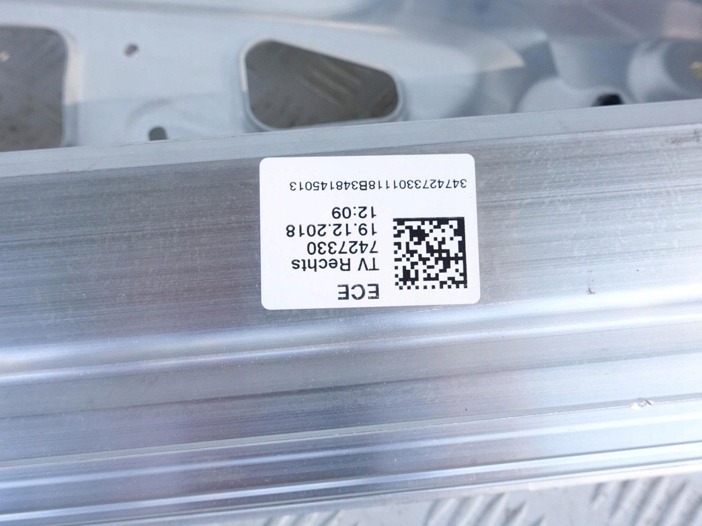 BMW i3 door right front 7427330