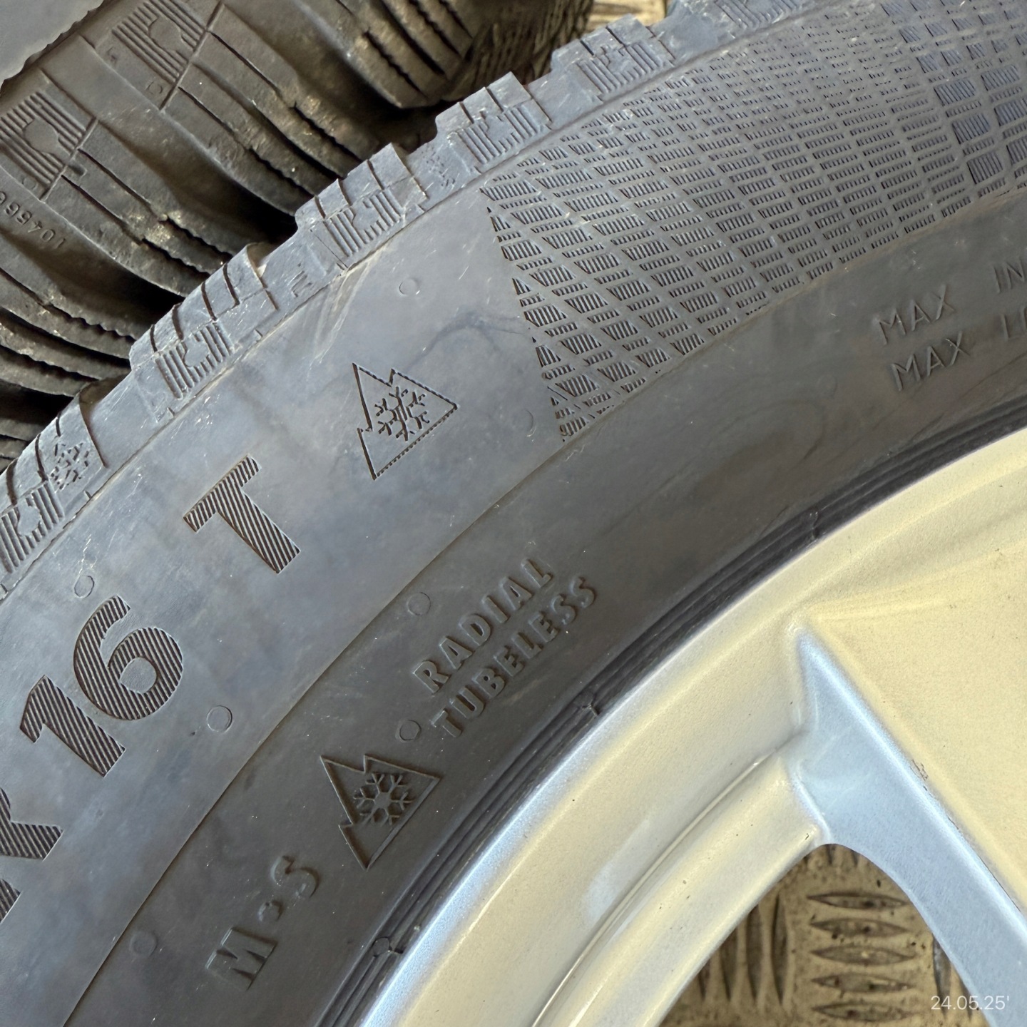discs DEZENT wheels tyres CONTINENTAL 205/60/16" 5MM winter M+S