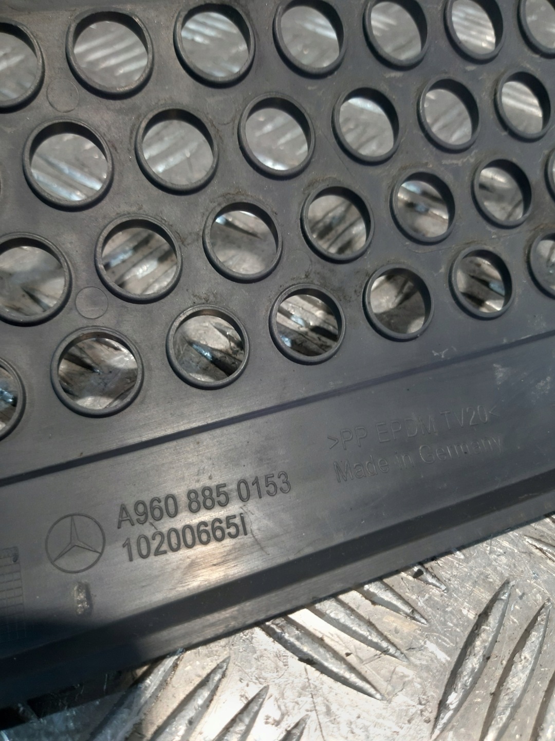 grid grille Mercedes Actros MP4 A9608850153