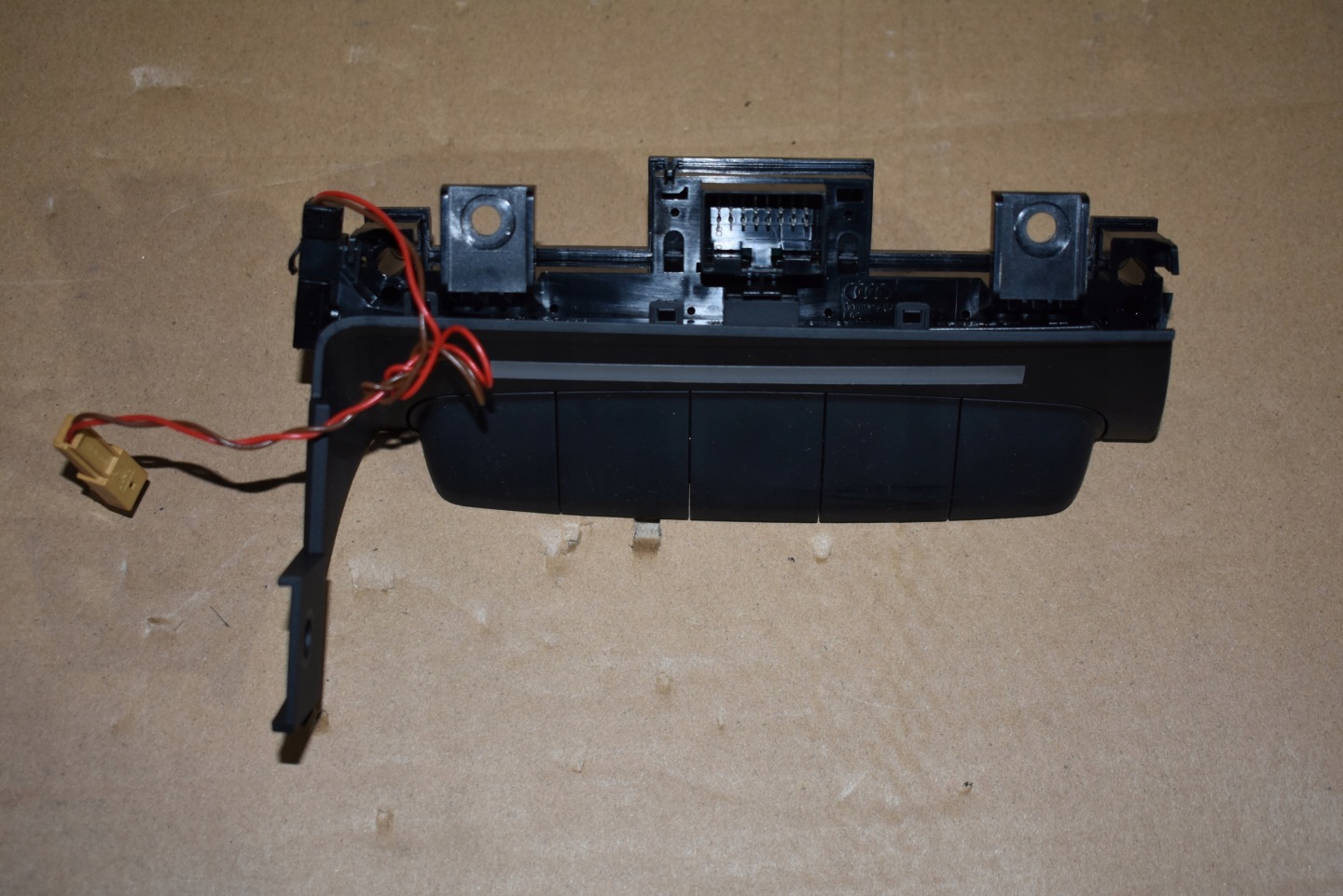 IDEALNY BLOK WLACZNIKOW AUDI R8 1