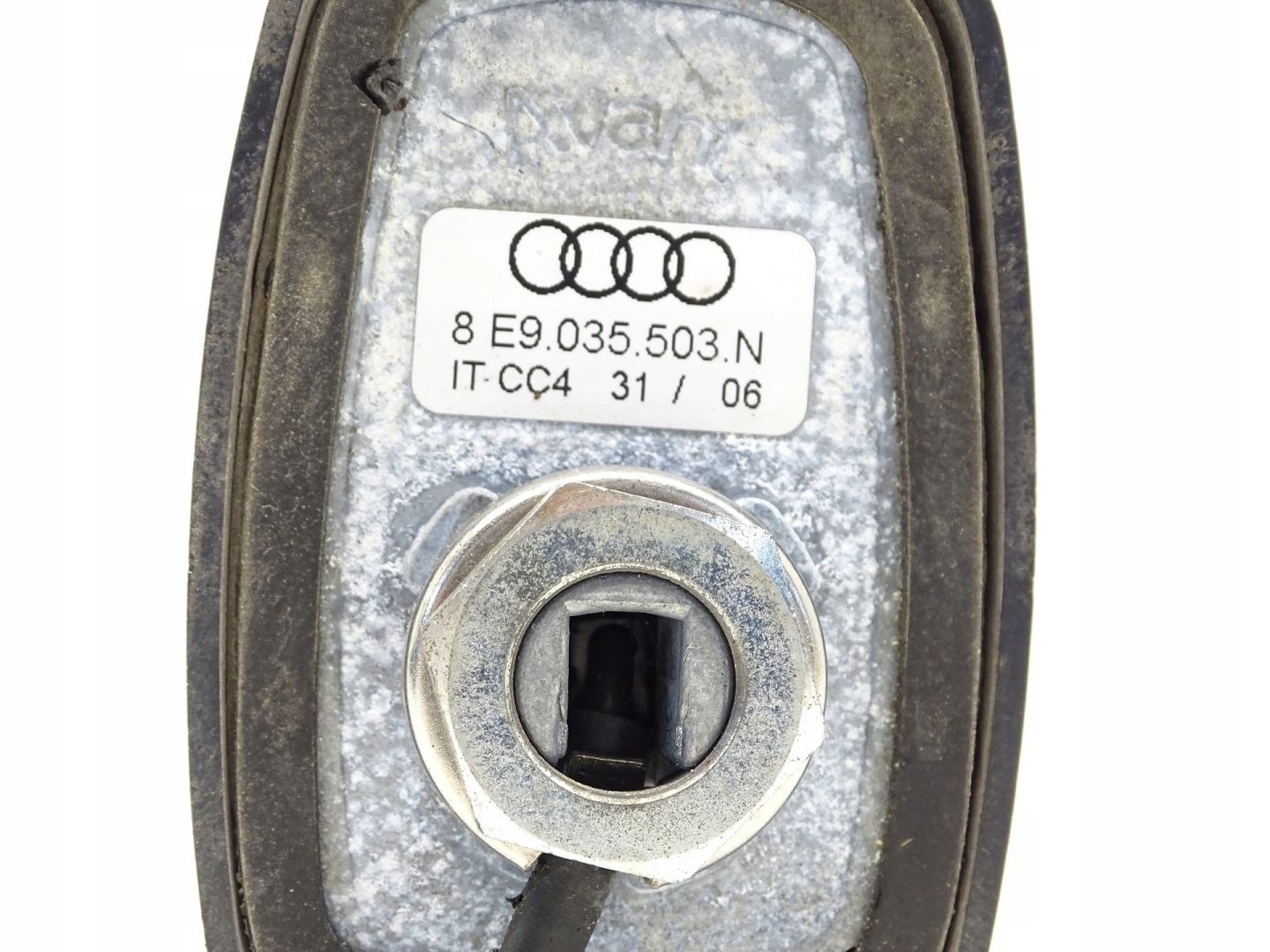 Antenne Toit GPS AUDI A4 B6 B7 8E9035503N