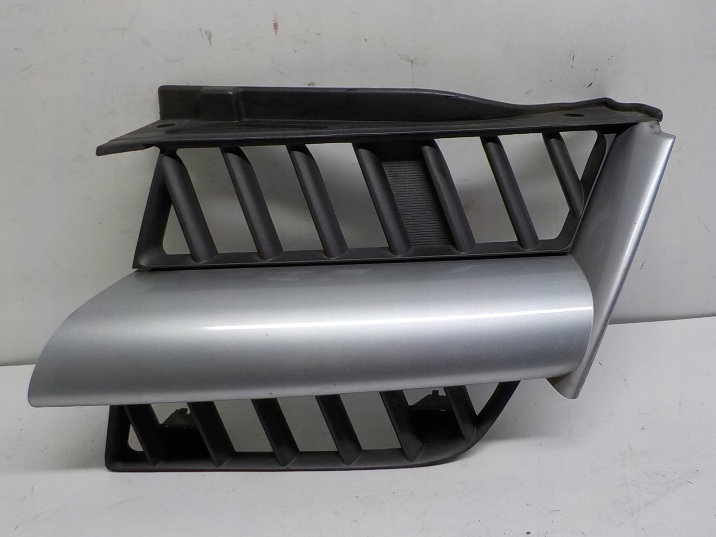 MITSUBISHI OUTLANDER and grill grille radiator grid left
