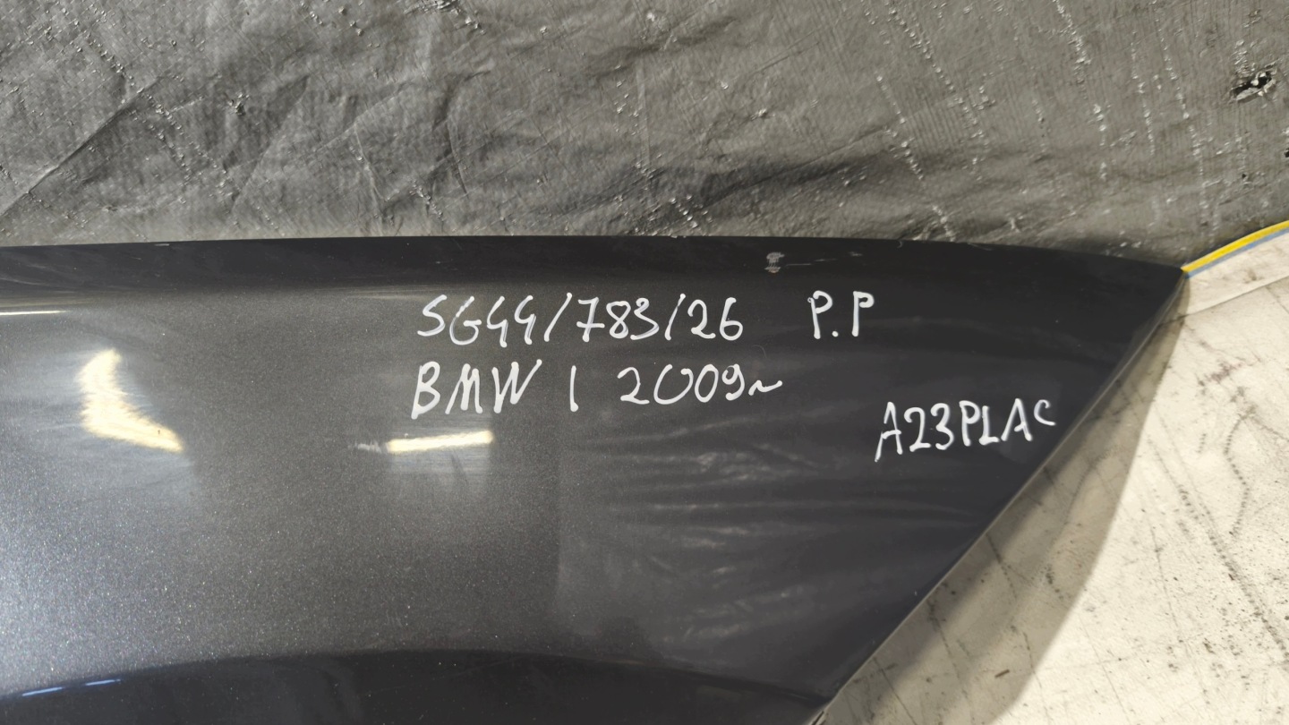 Aile Droite Avant BMW E81 2009r