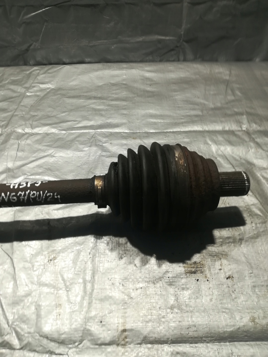 VOLKSWAGEN GOLF V 5 1.6FSI semi-axis left short.