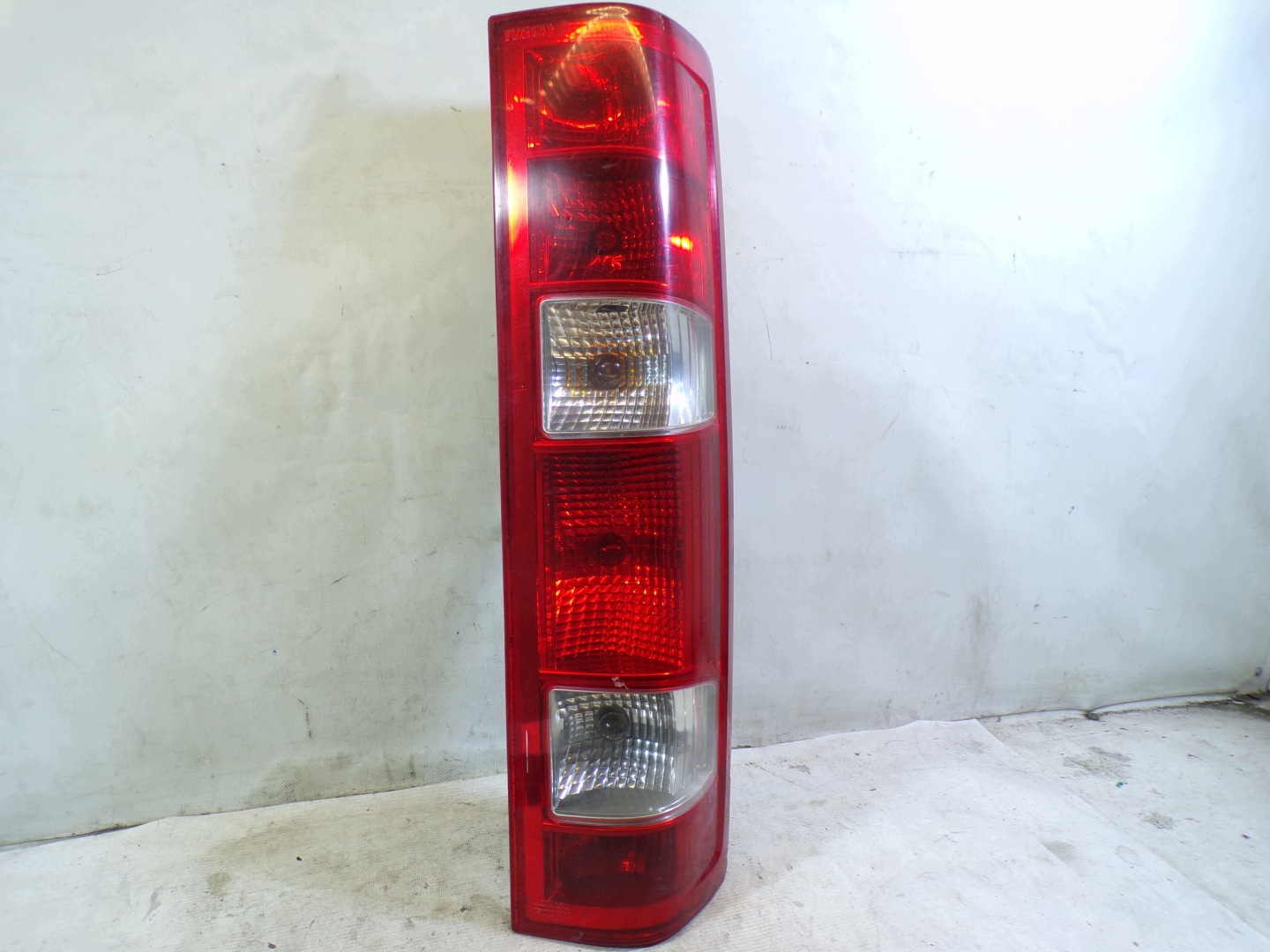 light rear rear part right IVECO DAILY 4 IV (1)