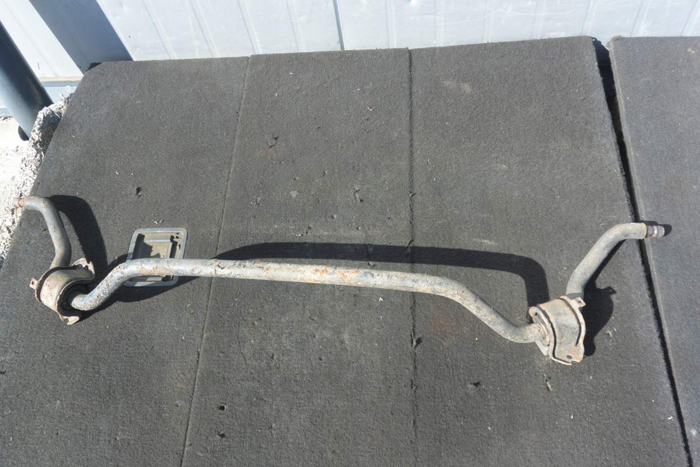 stabilizer rod front MERCEDES E-KLASA W210