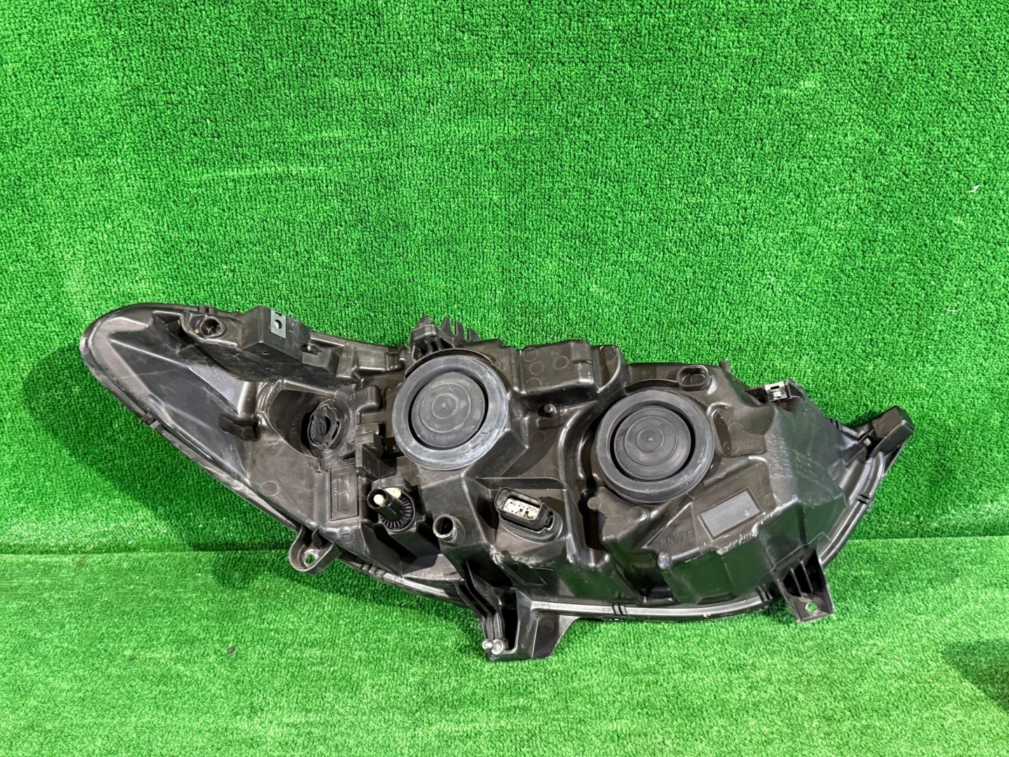 REFLEKTOR left FORD MONDEO MK5 LIFT nr:393
