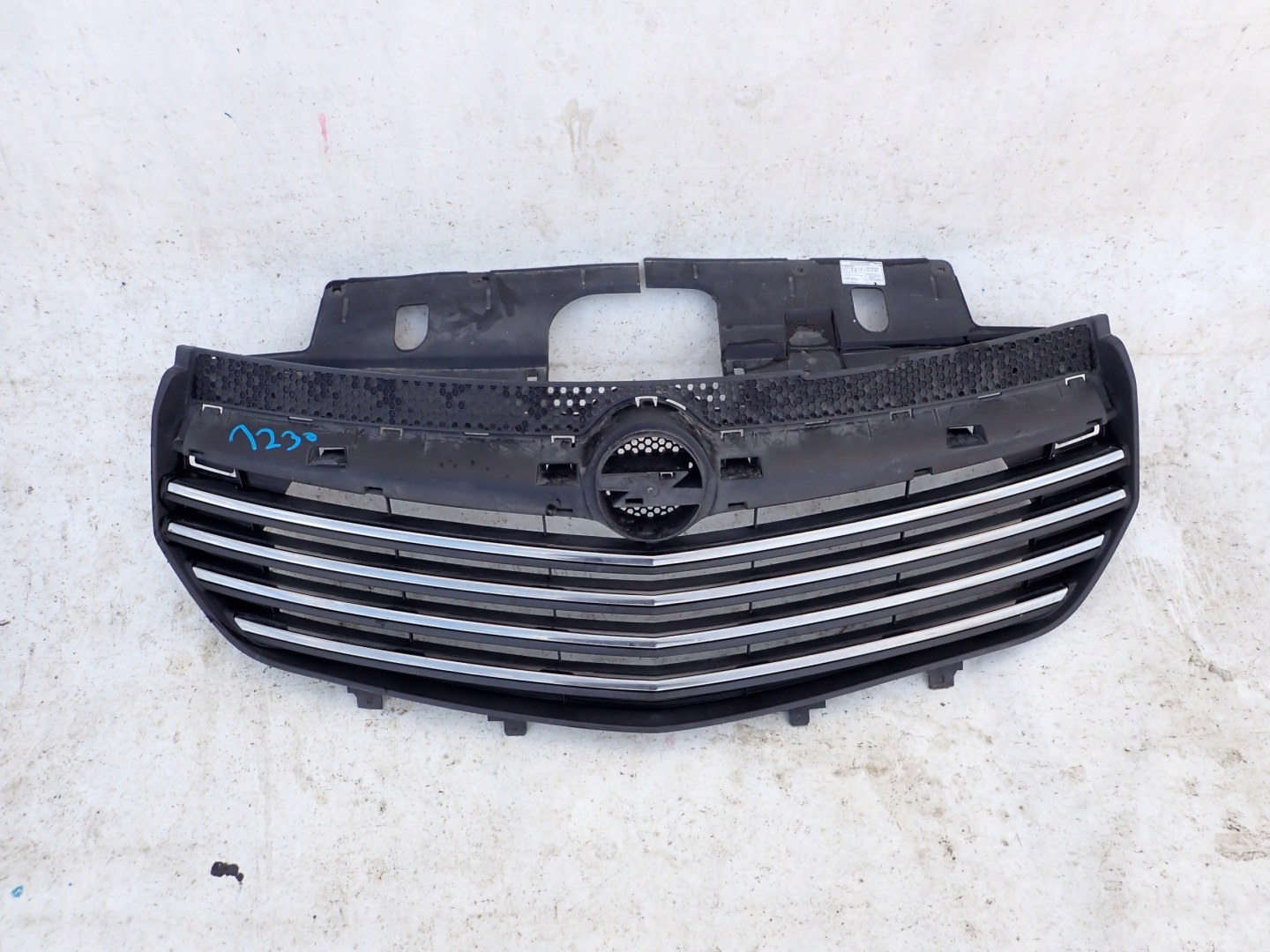 OPEL VIVARO II 14-> grill grille radiator