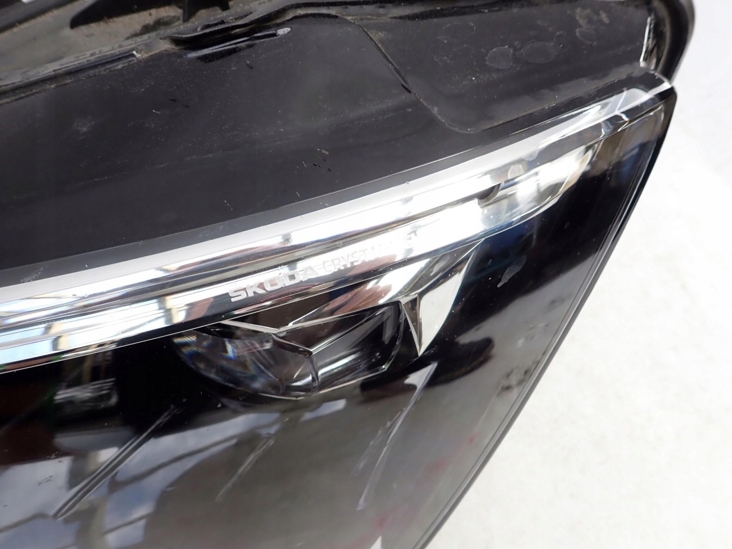 SKODA SCALA 19- light left front FULL LED