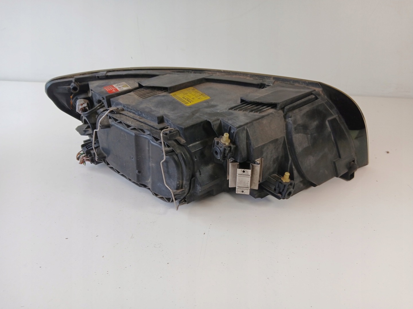 VOLVO V50 and S40 II light left front XENON 306988889
