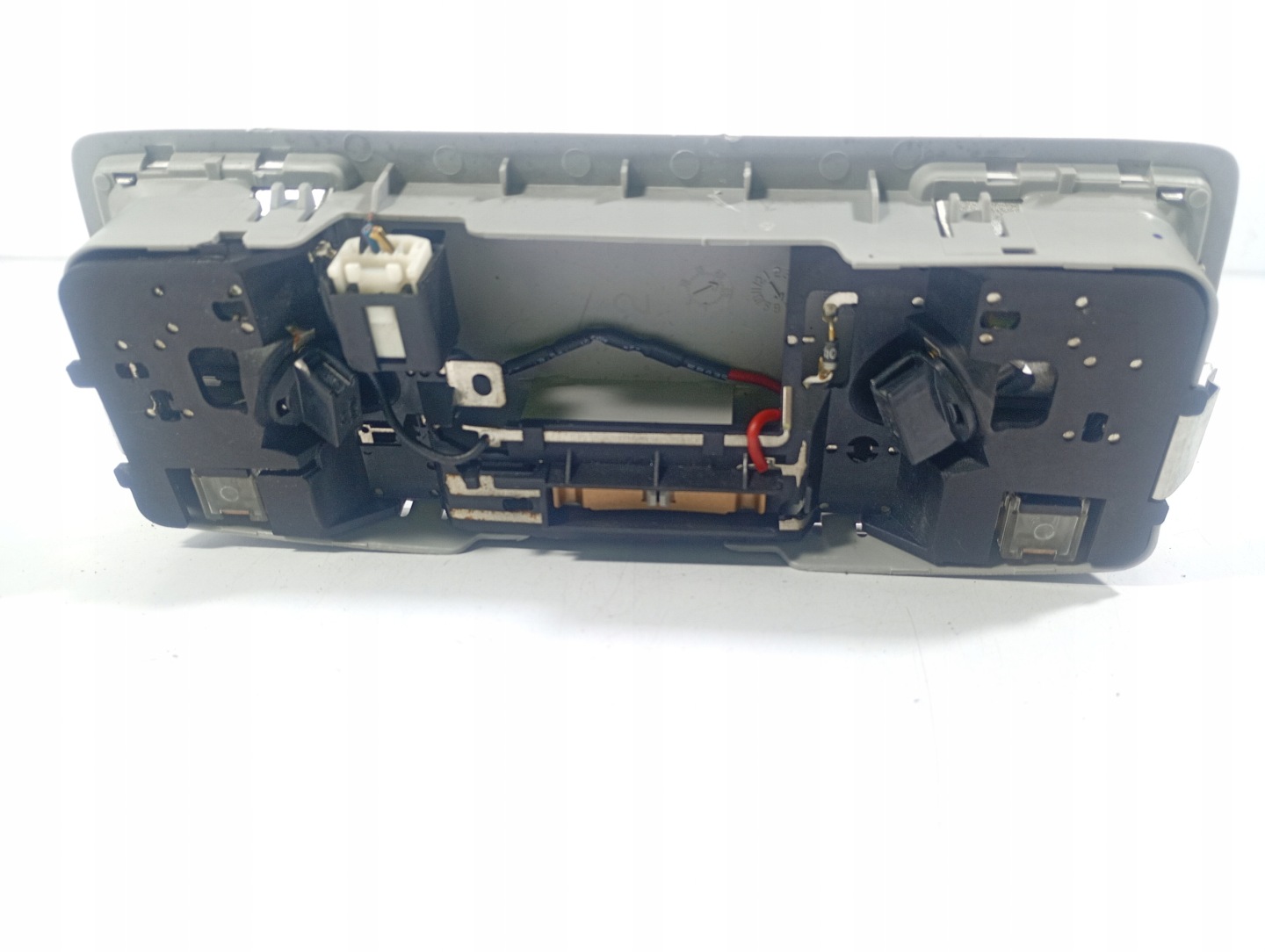 Mazda 6 VI 02-08 OSWIETLENIE cabs light inner SUFITOWA