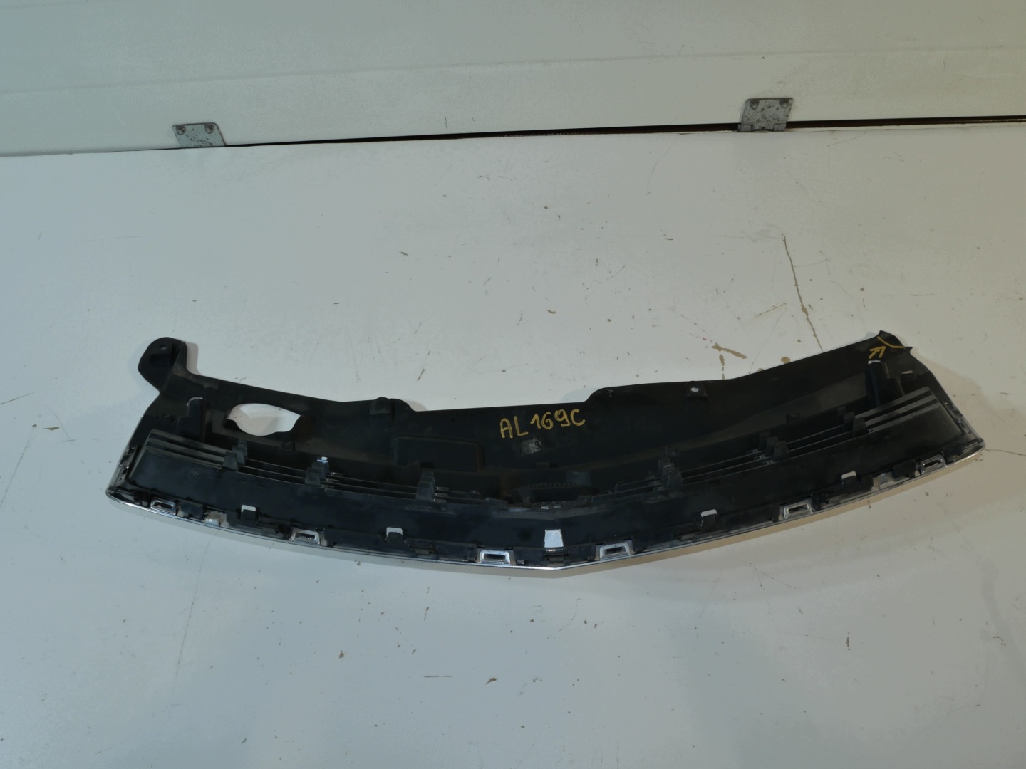 OPEL ASTRA H 3 III 04-08 grill grille radiator 13225775